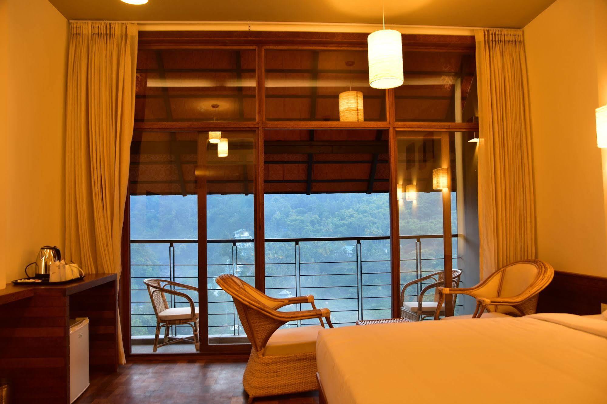 Cuckmere Resort Munnar Exterior photo